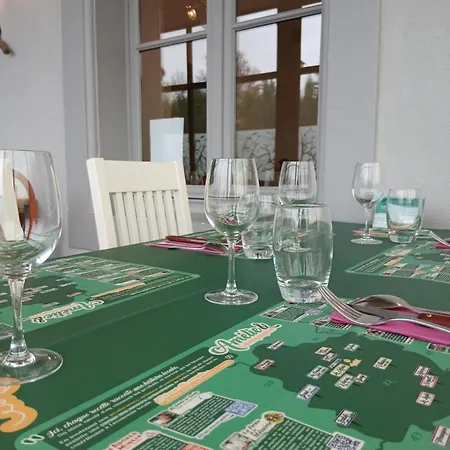 4 à 6 Personnes Dans La Nature à 10 Min Du Mans Champagné